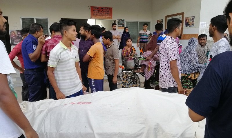 চুয়াডাঙ্গায় সড়ক দুর্ঘটনায় দু’জন নিহত