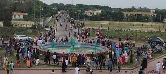 মুজিবনগরে বিনোদন প্রেমিদের উপচেপড়া ভিড়